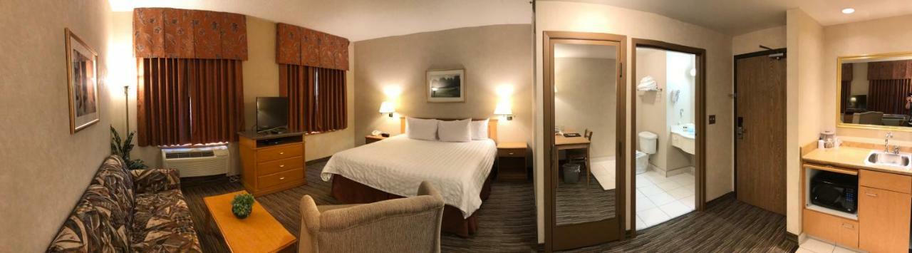 Humphry Inn And Suites Winnipeg Esterno foto
