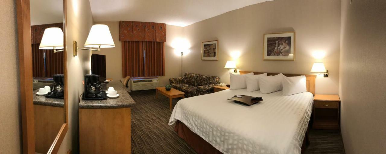 Humphry Inn And Suites Winnipeg Esterno foto
