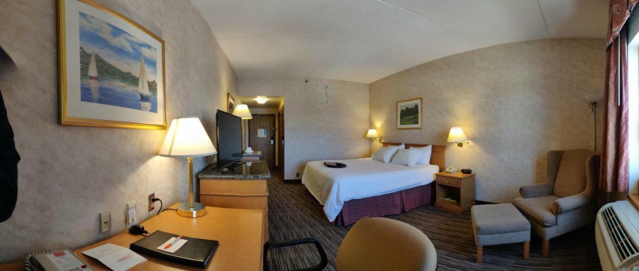 Humphry Inn And Suites Winnipeg Esterno foto